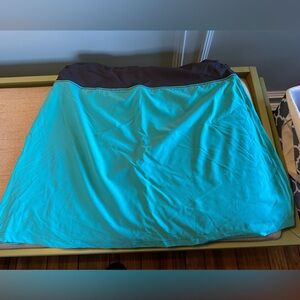 Women’s Title Nine skirt (large)